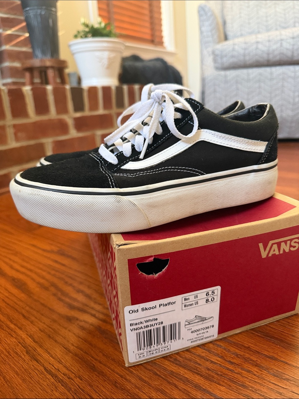 Vans Women’s Old Skool Black and White Low-Top Sneakers